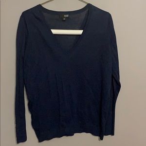 Woman’s Ana Sweater Size XL